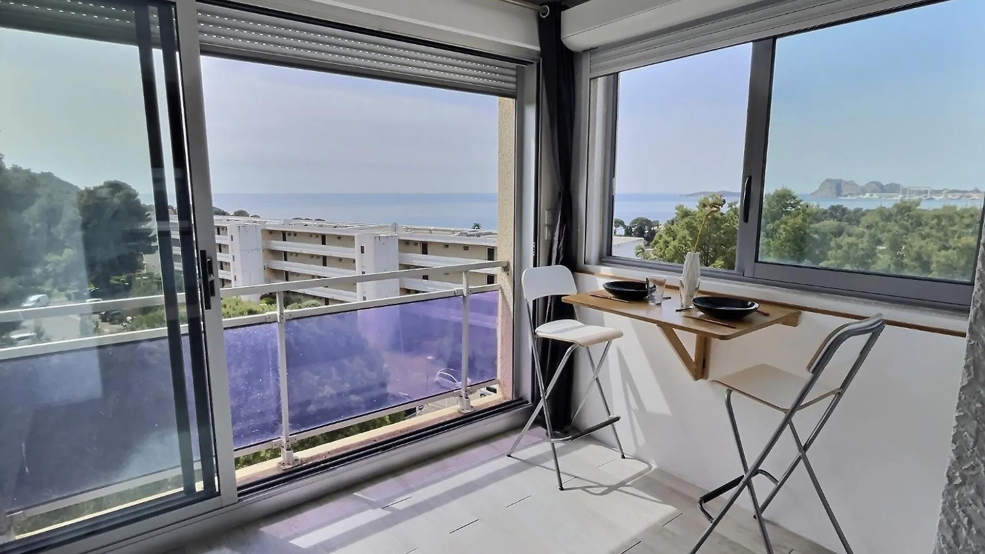 Clap De Soleil Studio Vue Mer, Clim, Fibre, Ideal 2 Pers La Ciotat France